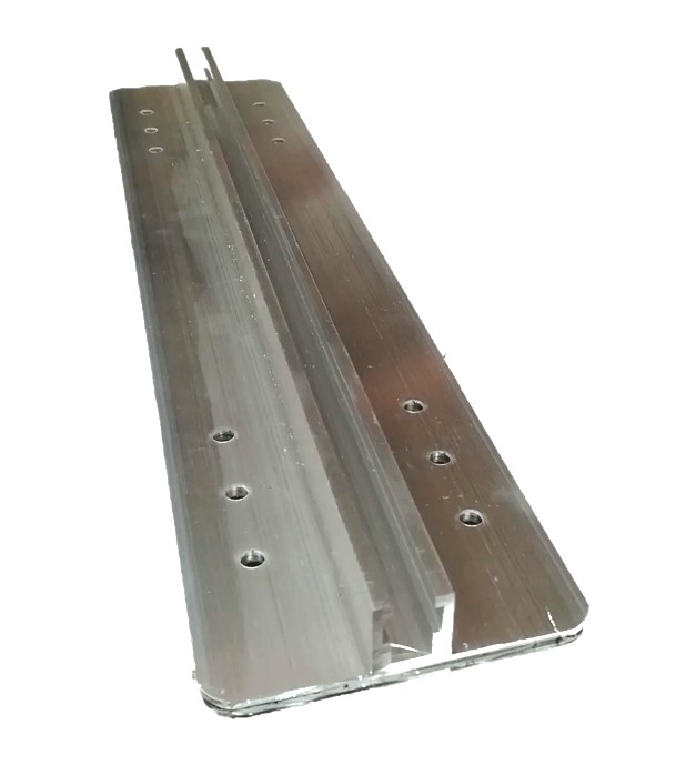 Trapez light klein profiel - compatibel met Quick-Fix (verplicht 4 bi-facial schroeven)